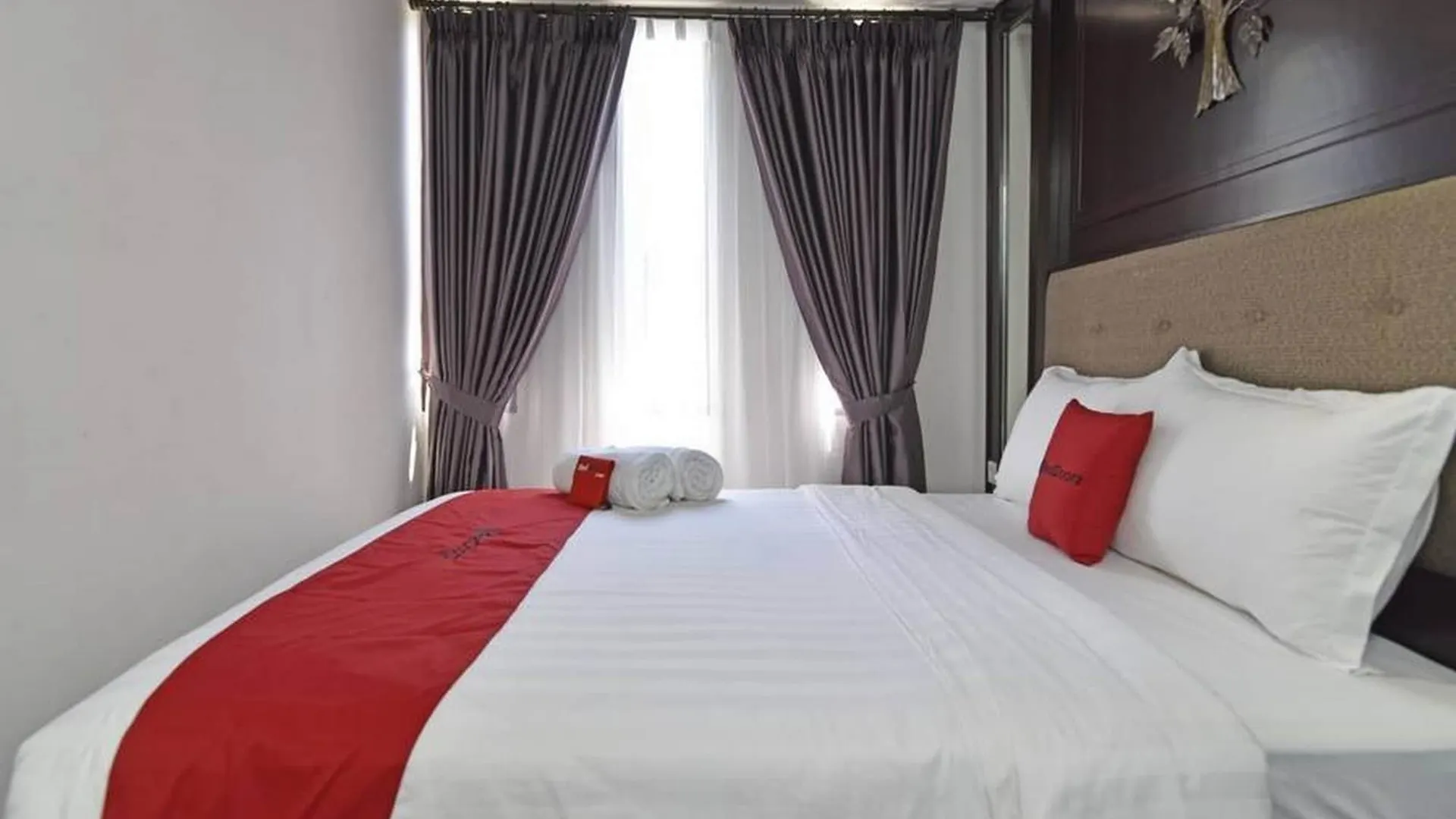 Reddoorz Plus Near Pantai Jimbaran 2*, 金巴兰